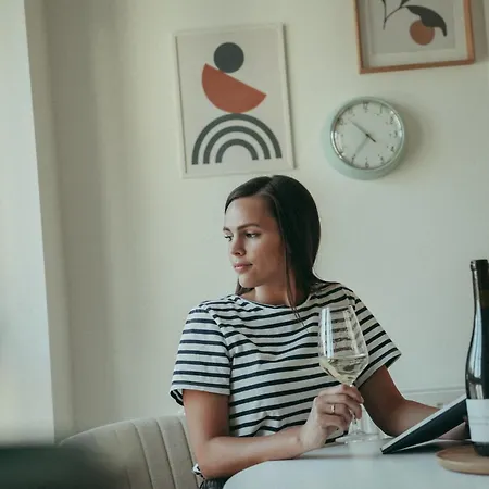 Wine&go Studio, Stylish, Quiet Center *