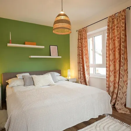Wine&go Studio, Stylish, Quiet Center Apartament Eger