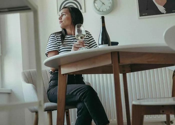 Wine&go Studio, Stylish, Quiet Center 아파트 *